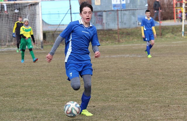 多轮锁定英 多轮锁定英